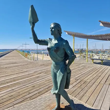 Family-friendly With Pool In The Heart Of Апартаменты